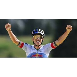 Evenepoel met fin à la série de victoires de Pogačar
